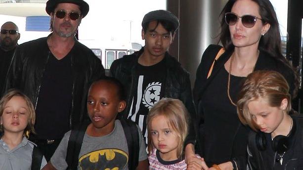 Brad Pitt, Angelina Jolie and children.